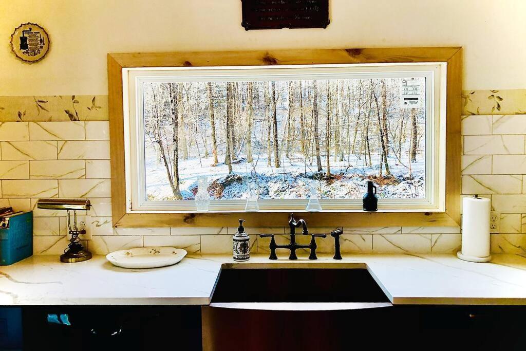 Charming 120-Year-Old Farmhouse By The Creek. Starlight Εξωτερικό φωτογραφία